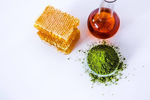 Fix yourself with nature: Matcha and Raw Honey Masque