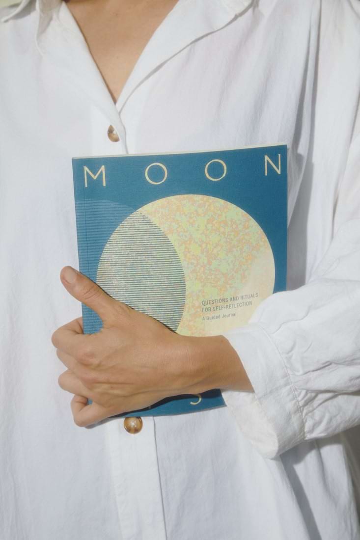 Reads: Moon Lists by Leigh Patterson