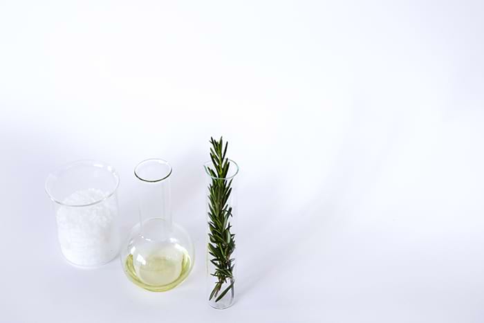 Fix yourself with nature: Restorative Rosemary and Magnesium Soak