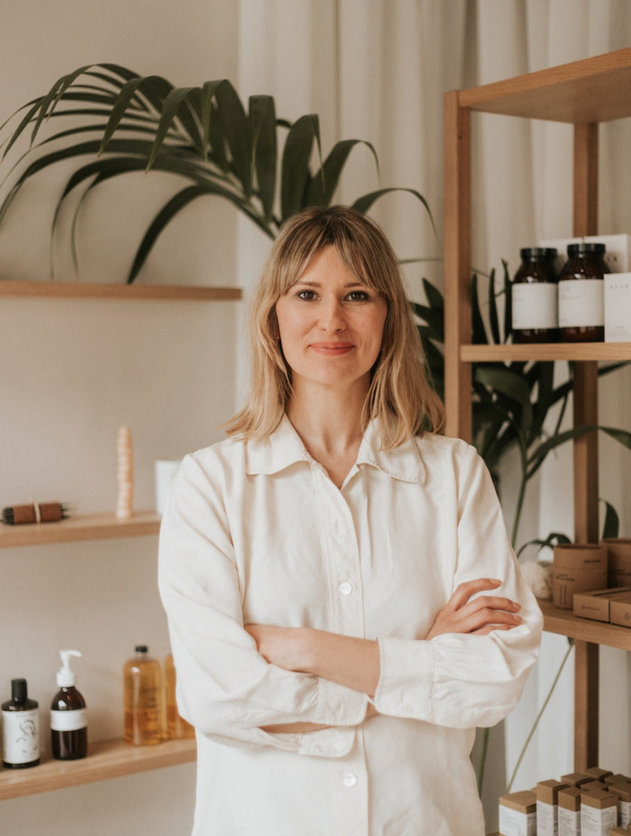 Olivia Crighton Hair Stylist, London's Expert Organic and Natural Colourist and holistic facialist